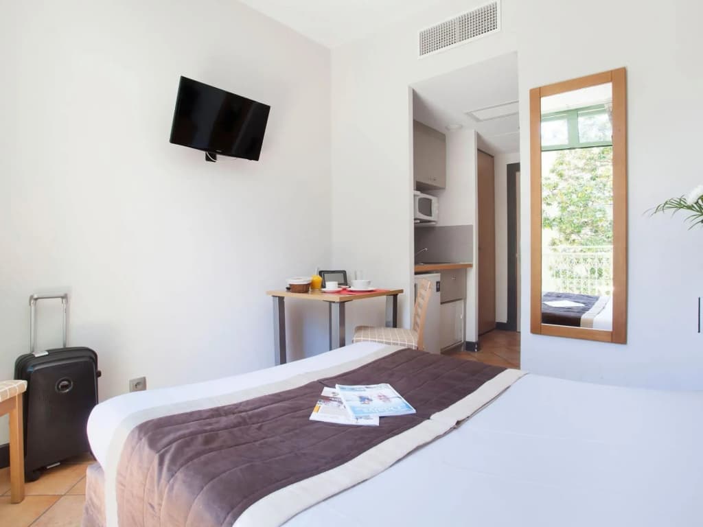 Apartment in Nice Near the Promenade des Anglais - photo 5