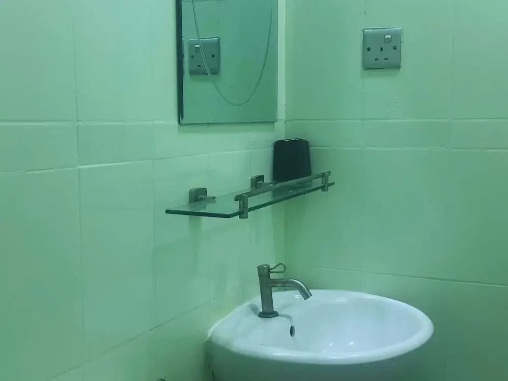 Bahaaru Villa Surf and Stay - photo 10