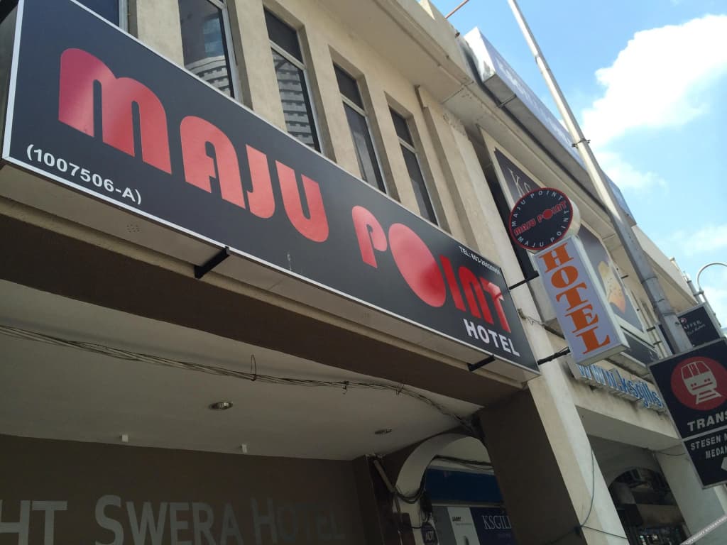 Maju Point Hotel - main photo