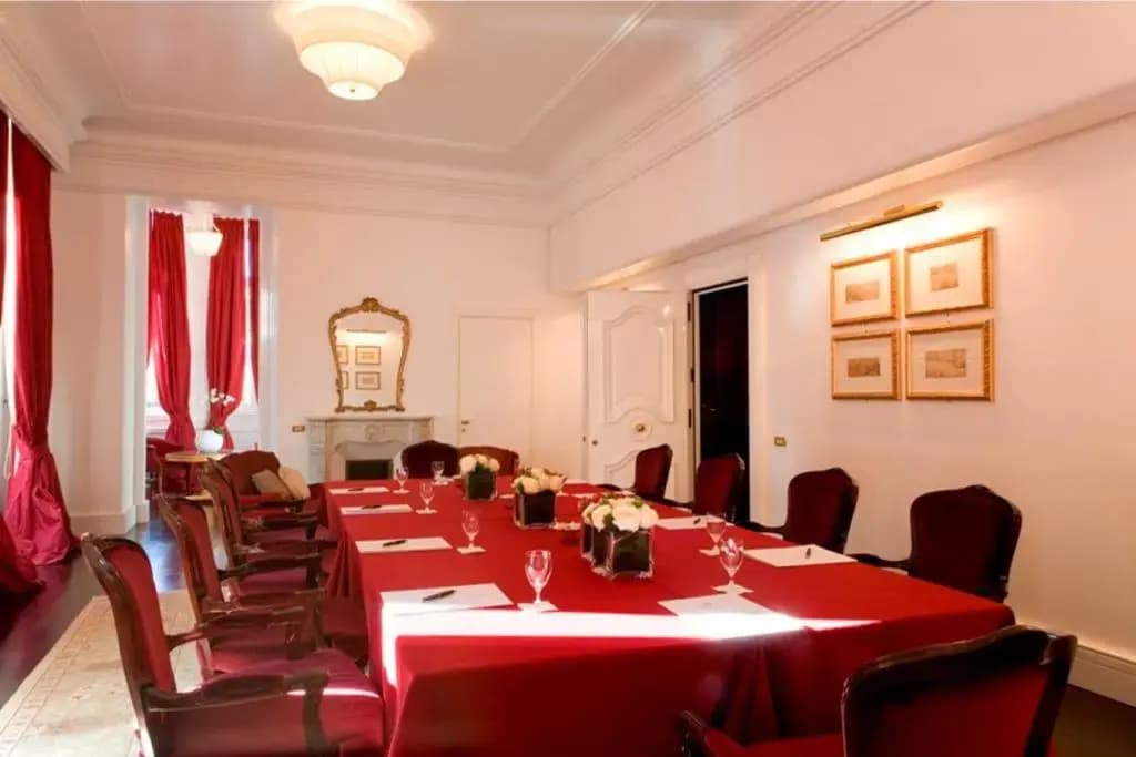 Hotel Majestic Roma - photo 16