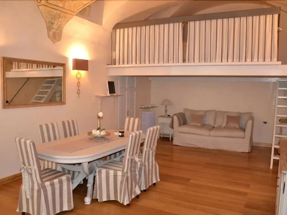 Mozza Suite 2 - photo 18