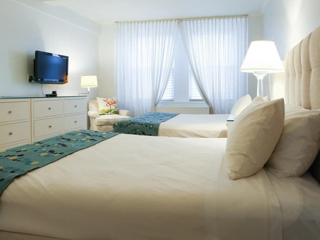 The Lombardy Hotel - photo 36