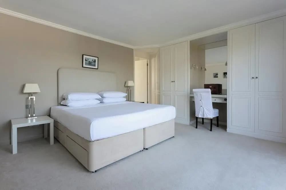 Somerset Square by Onefinestay - photo 10