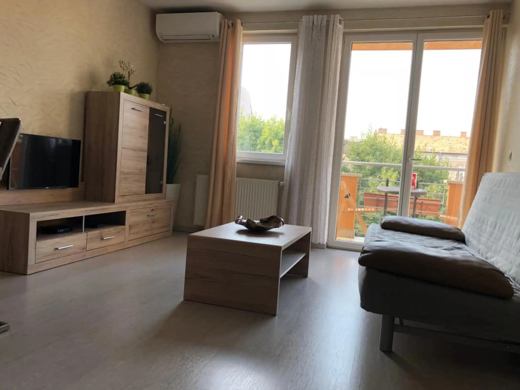 Aden Apartment - free parking, AC - photo 2