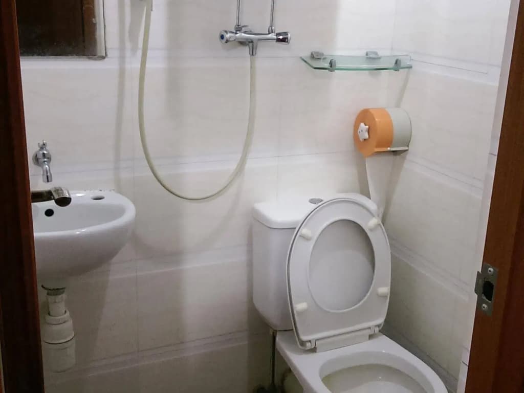 Hong Kong New York Guest House (TST Metro H Exit) - photo 6
