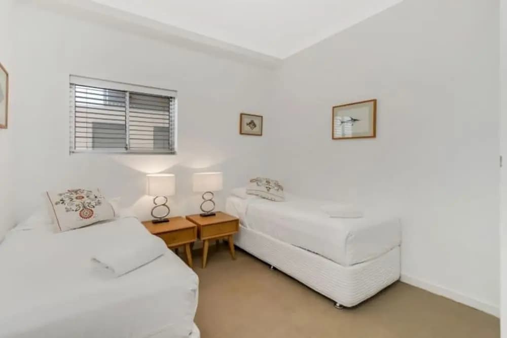 Bondi Vista Beachfront Apartment - photo 2