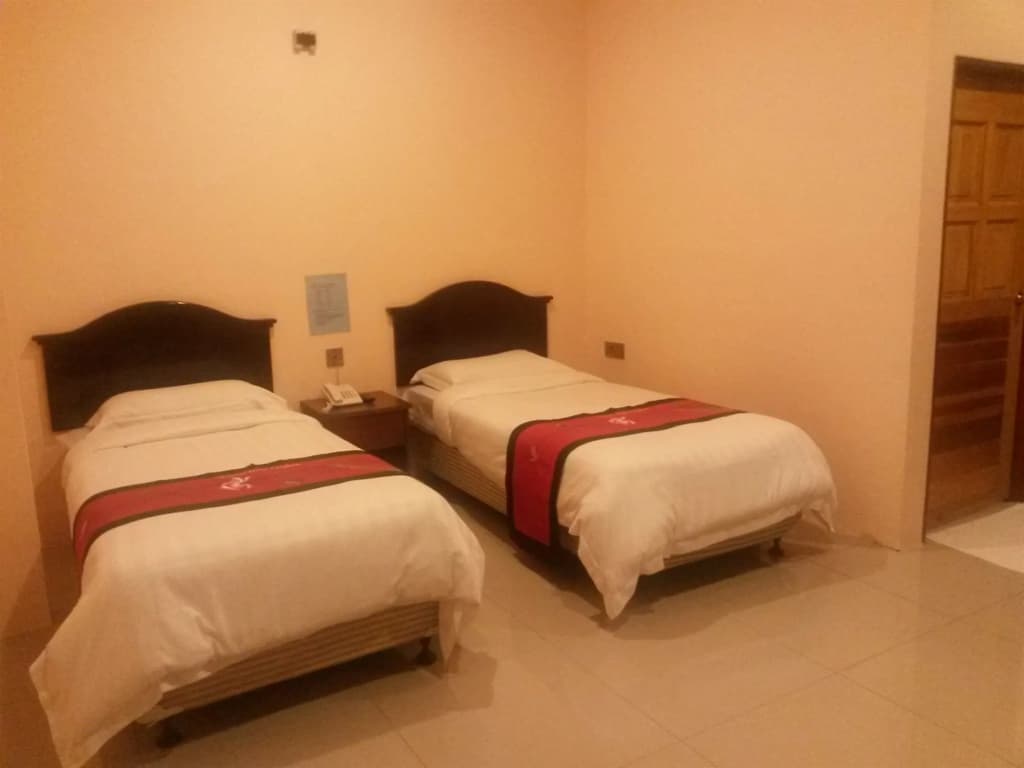 Tomato Hotel - photo 3