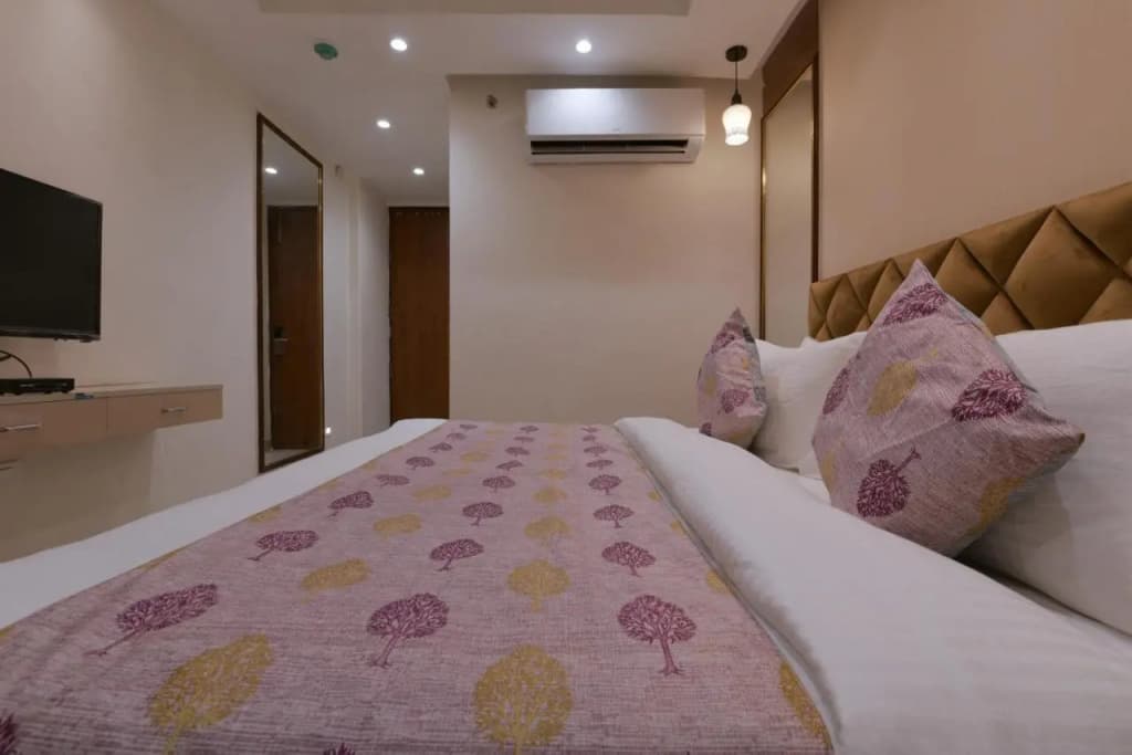 Hotel Leo Saffron - photo 28