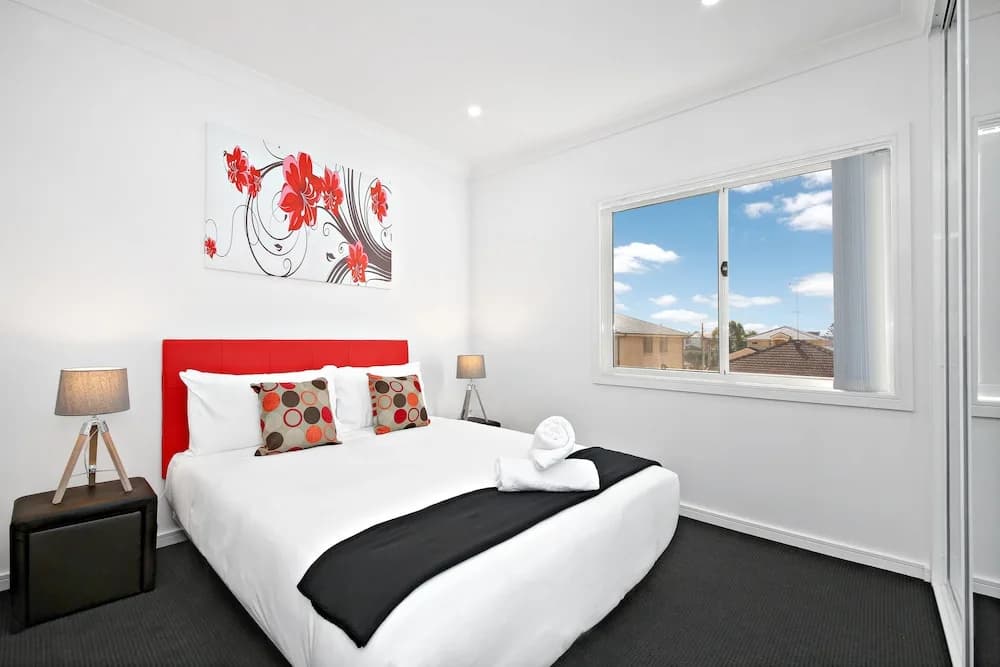 Canley Heights Villas - Sydney - photo 2