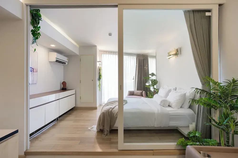 Beachside Chic Coastal Hideaway - photo 3