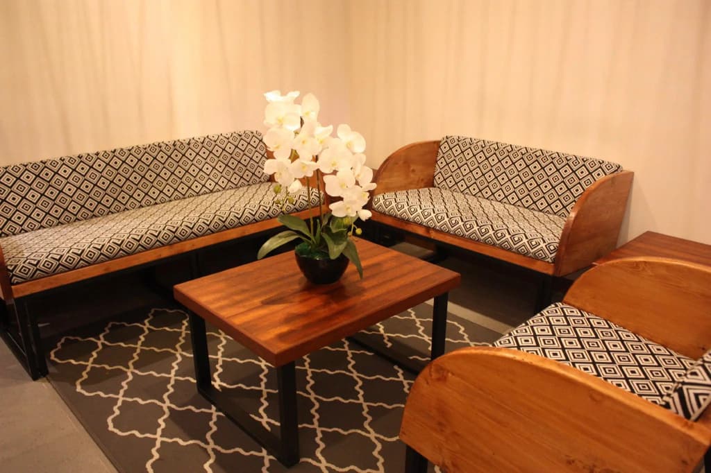 Ahyu Hotel - photo 4