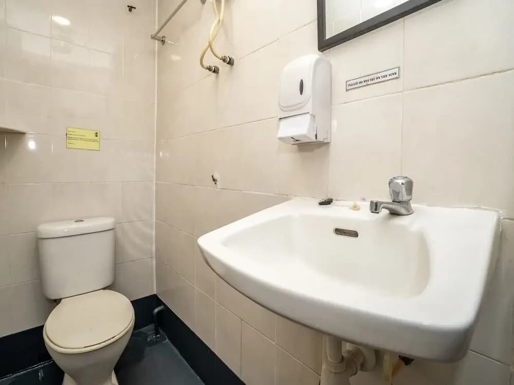 OYO 1167 Rest and Go Hotel Klang - photo 10