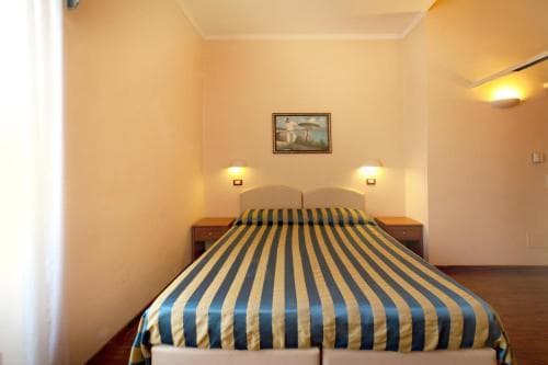 Vatican Luxury Suites - photo 14
