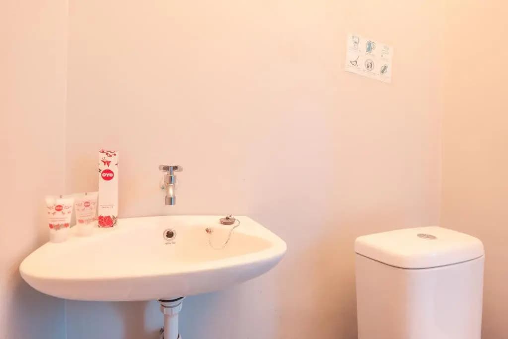 OYO 208 G House - photo 7