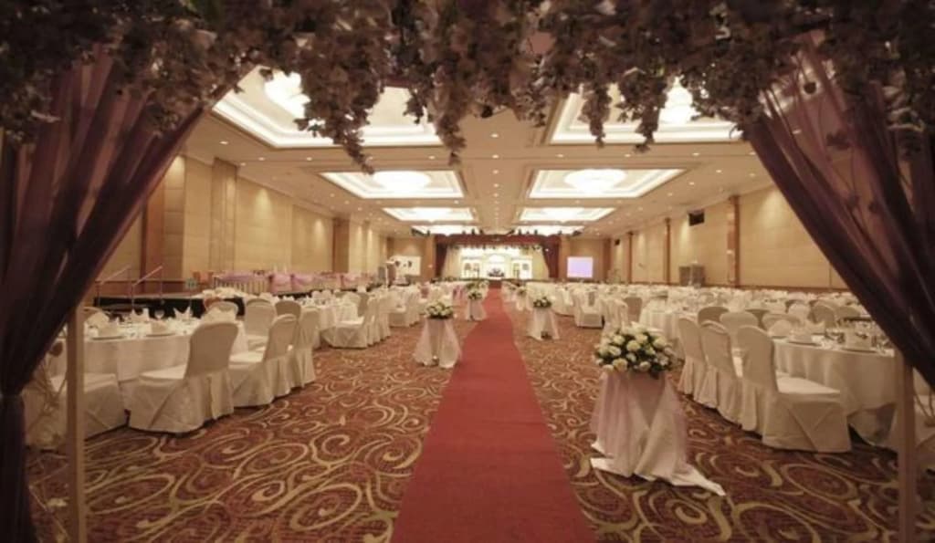 Berjaya Waterfront Hotel - photo 17