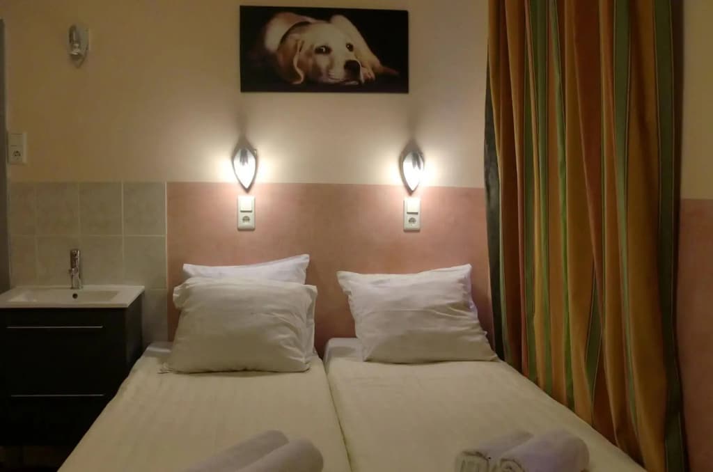 Hotel Neutraal - photo 5
