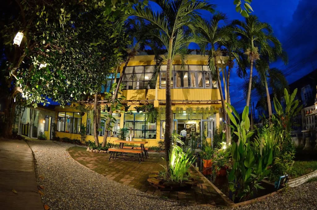 Moon's House - photo 10