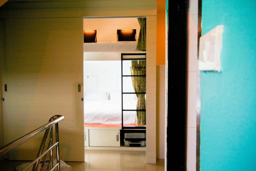 Hug Bed and Breakfast - photo 2