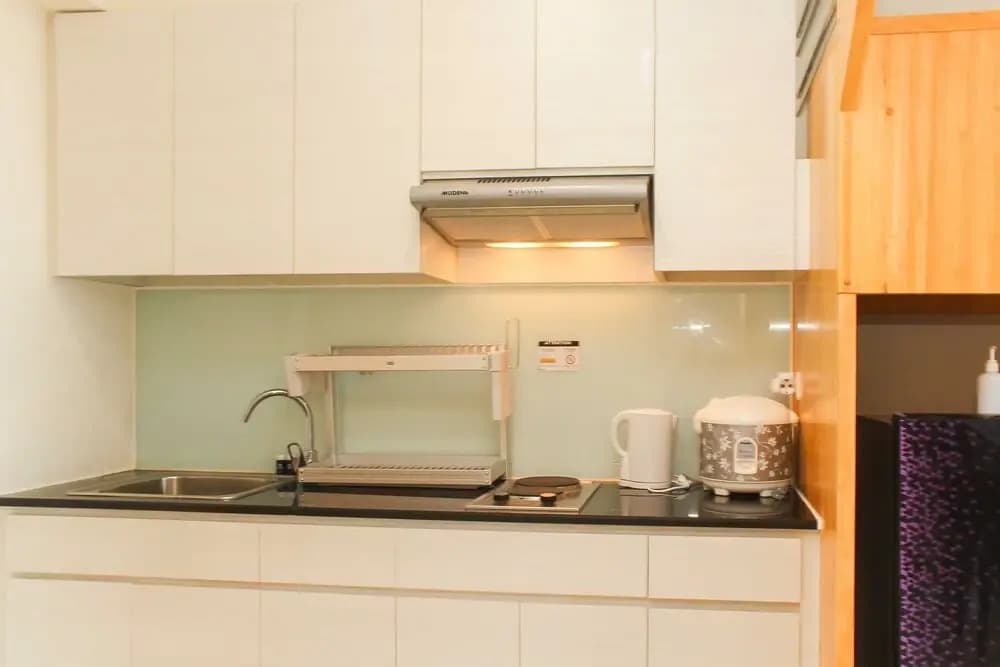 Elegant and Comfortable 2BR Apartment at Maqna Residence - photo 16