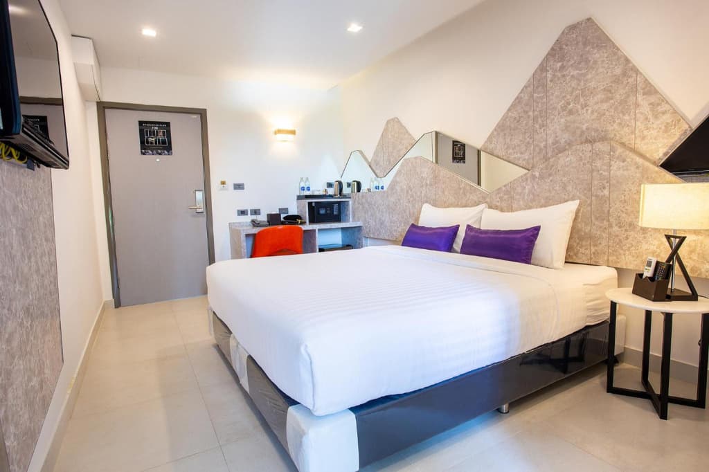 Spittze Hotel Pratunam - photo 19