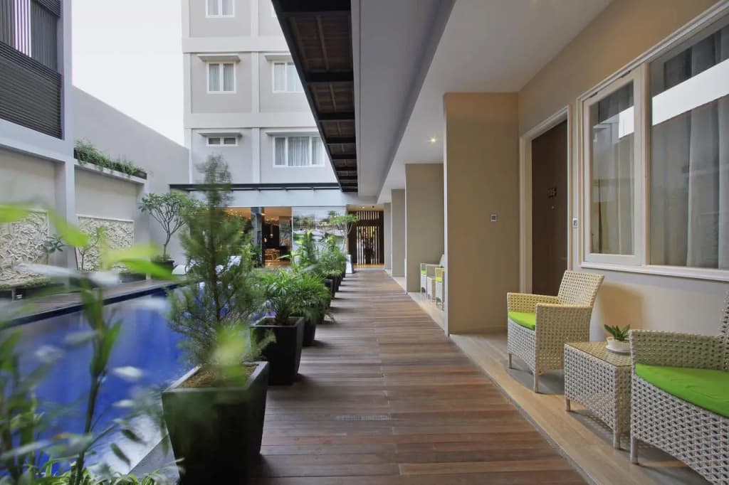 Ohana Hotel Kuta - photo 18