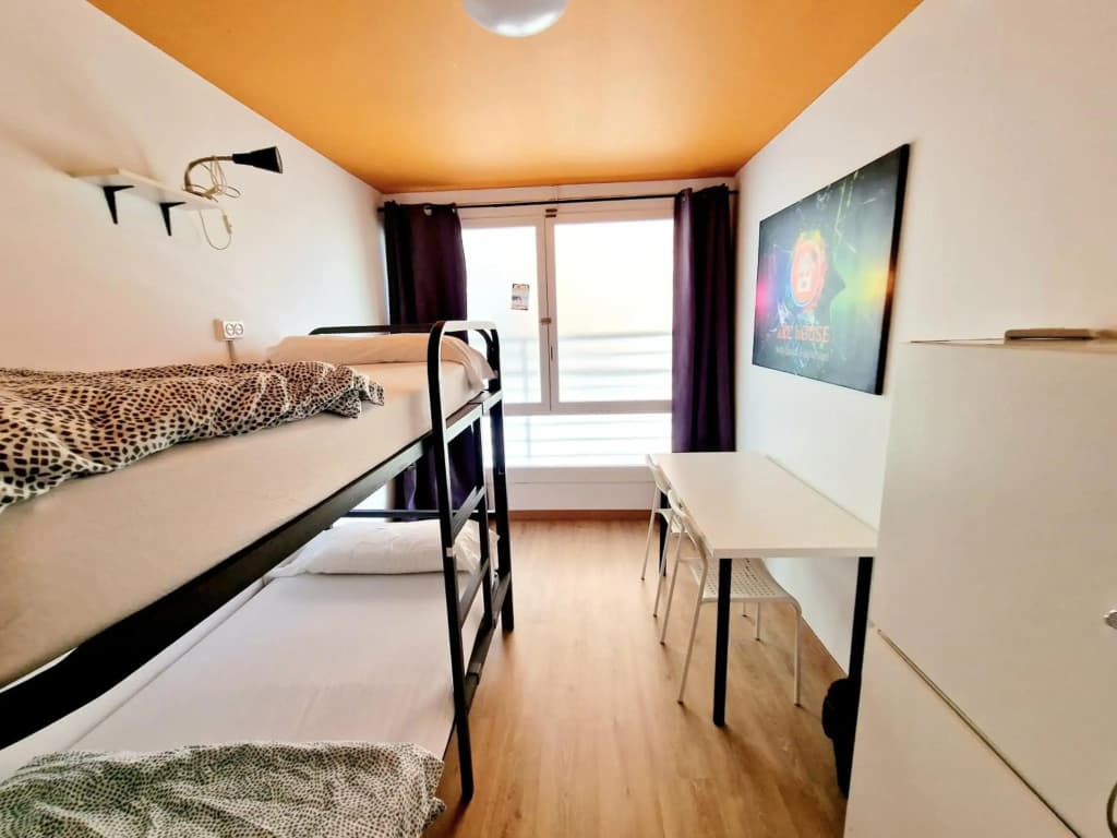 Arc House Barcelona Hotel - photo 3