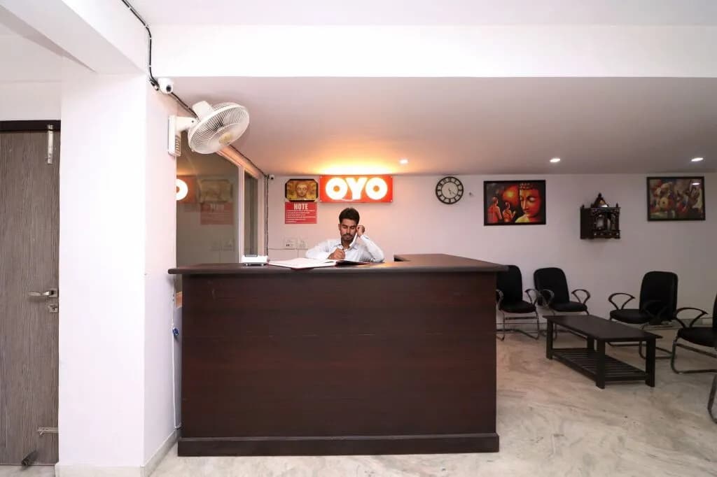 OYO 14723 Diamond Deluxe - photo 8