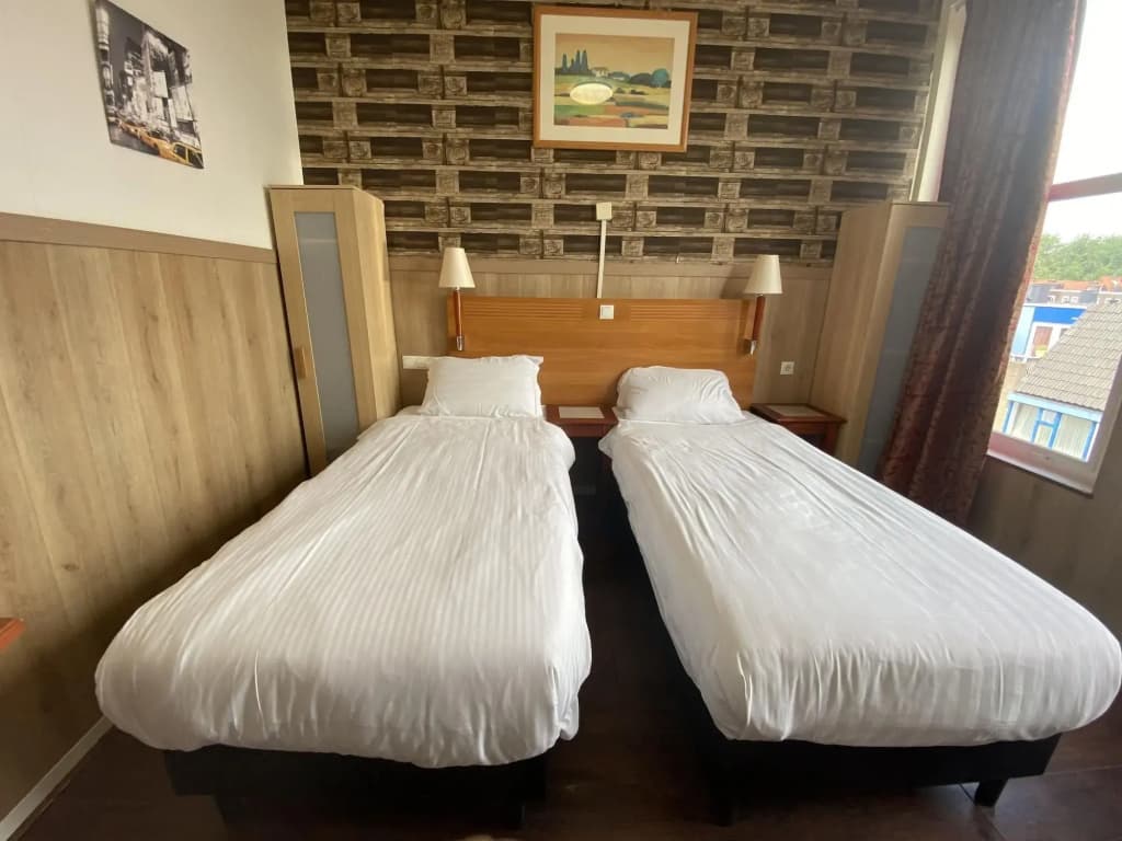 Hotel Isis - photo 6