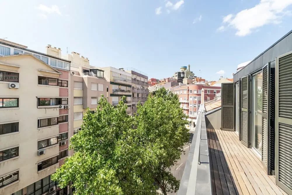 Modern 1BD w AC & Balcony - main photo