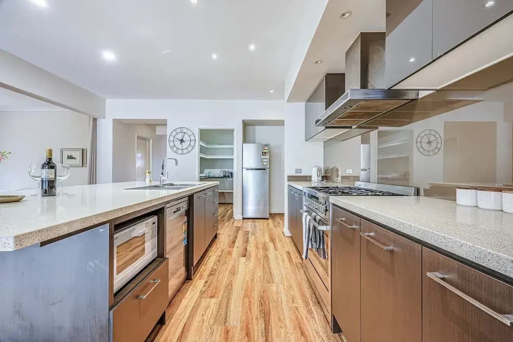 Stylish Luxe House at Point Cook - photo 8