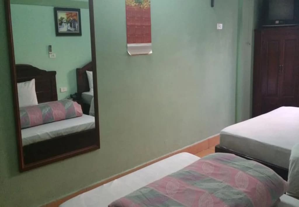 Nhan Hoa Hotel - photo 4