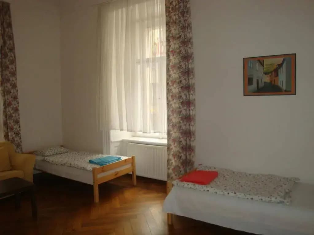 Gallery Hostel - photo 2
