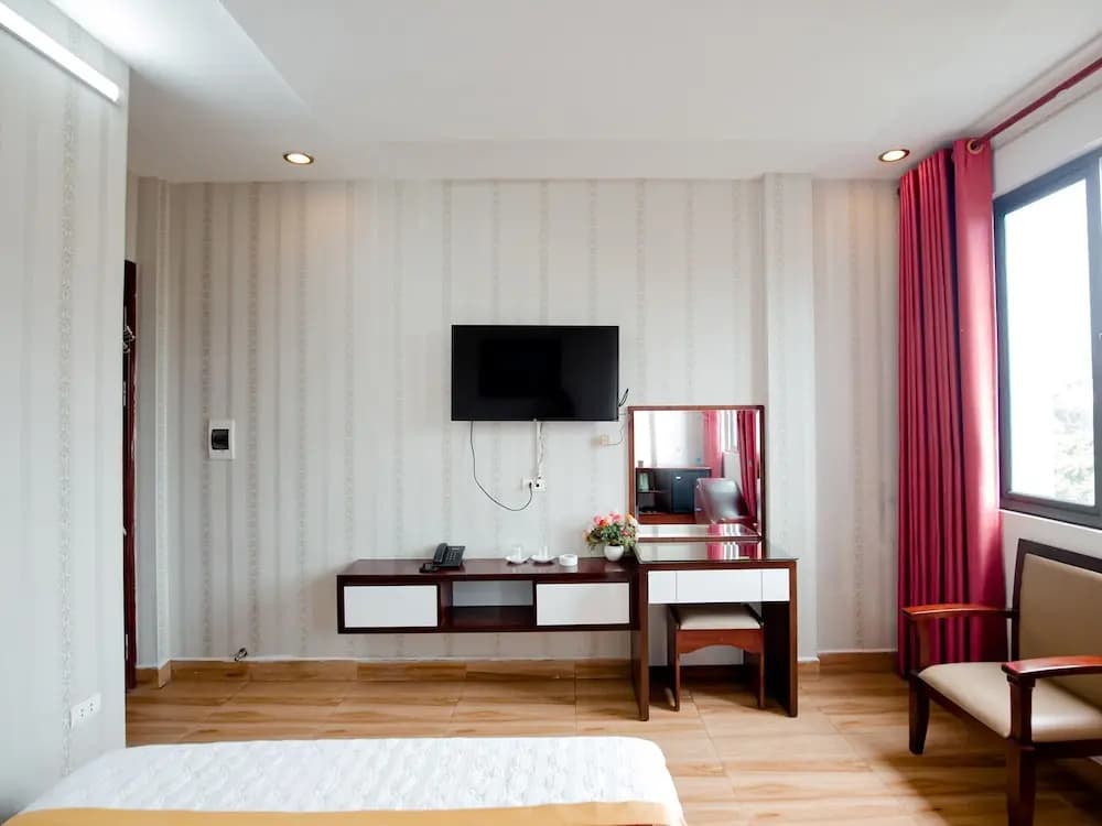 Phuong Nam Hotel Aeon Mall Long Bien - photo 3
