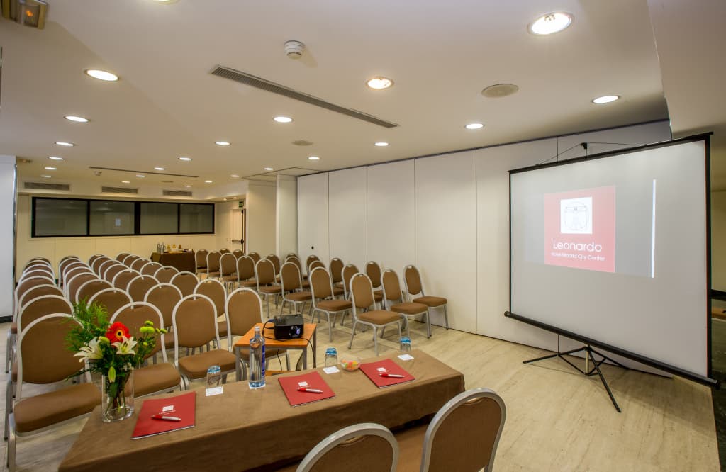 Leonardo Hotel Madrid City Center - photo 16