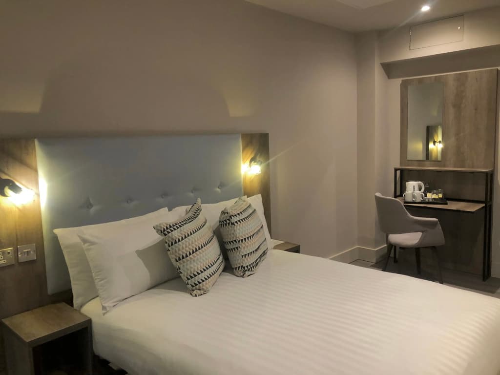 Euston Square Hotel - photo 3