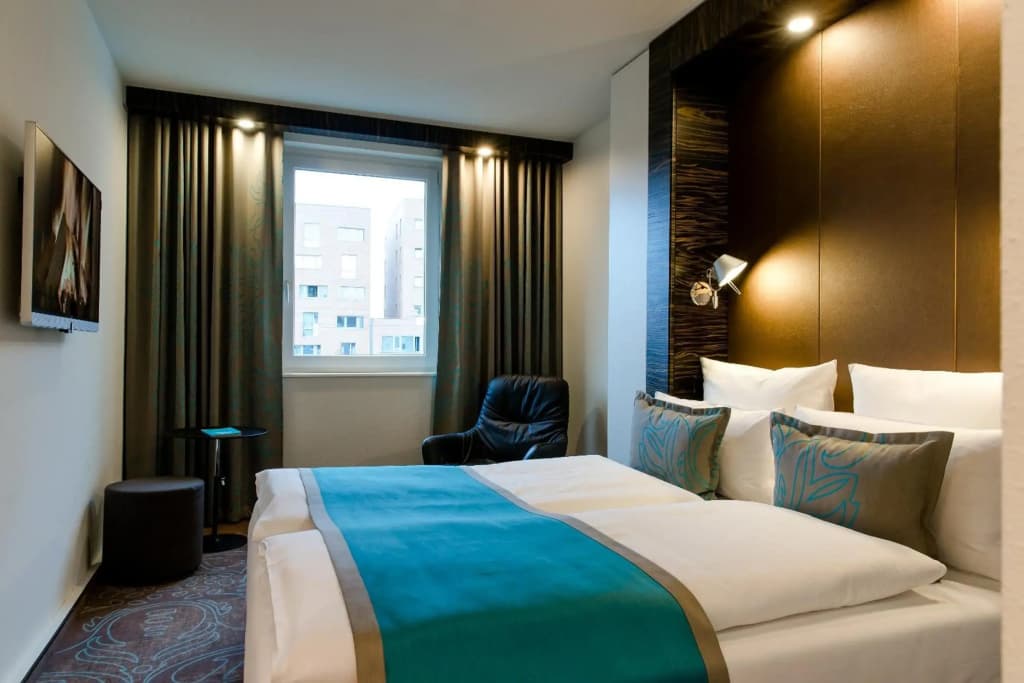 Motel One Berlin-Bellevue - photo 21