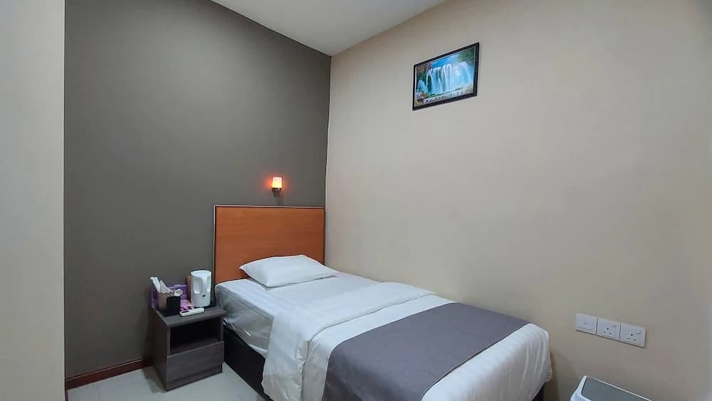 Hotel Maritime - photo 3