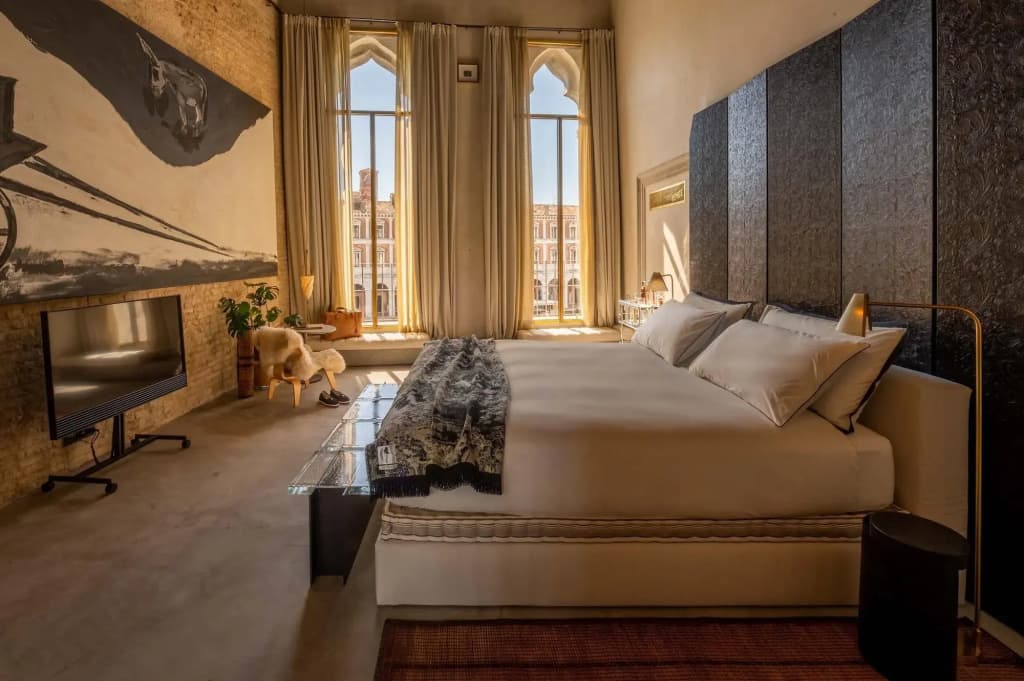The Venice Venice Hotel - photo 33