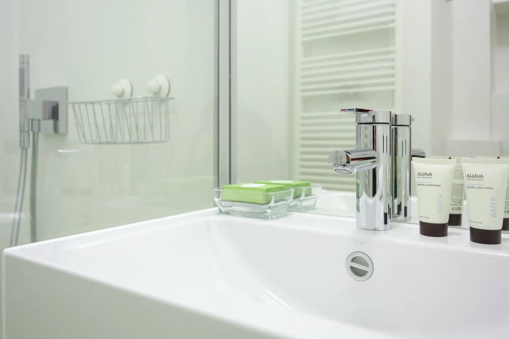 Green Mango City Condo - photo 8