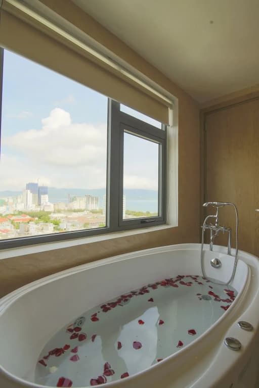 Lavencos Hotel Da Nang - photo 34
