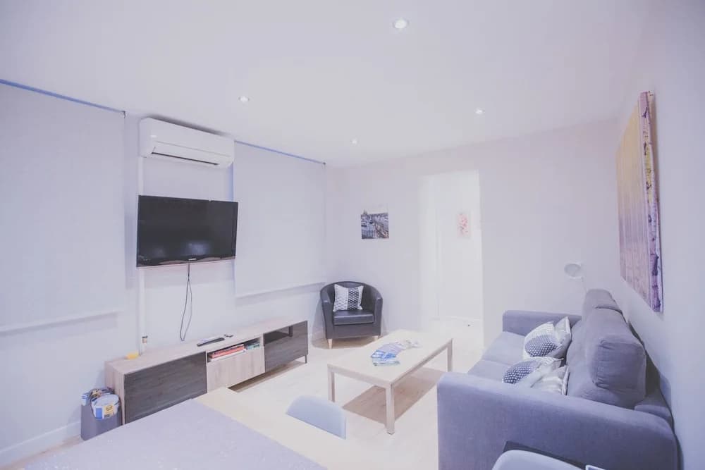 Gran Vía City Center Apartment - photo 2