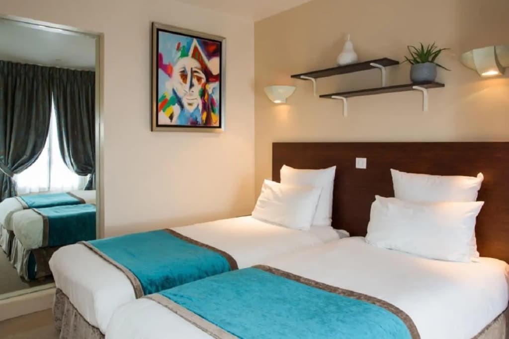 Queens Boutique Hotel - photo 21
