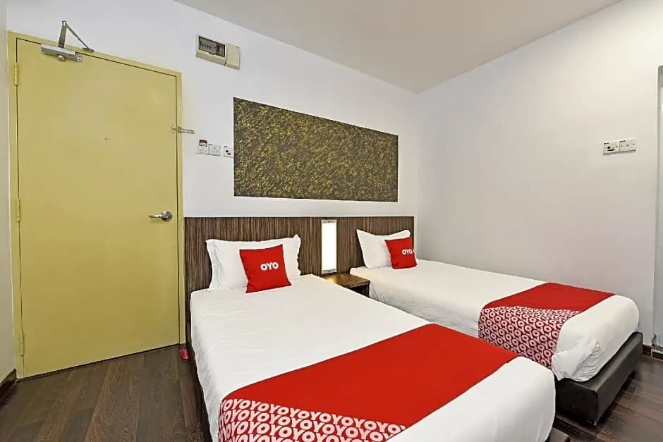 4S Hotel - photo 2