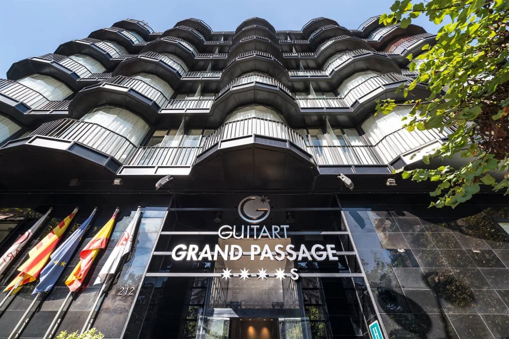 Guitart Grand Passage - main photo