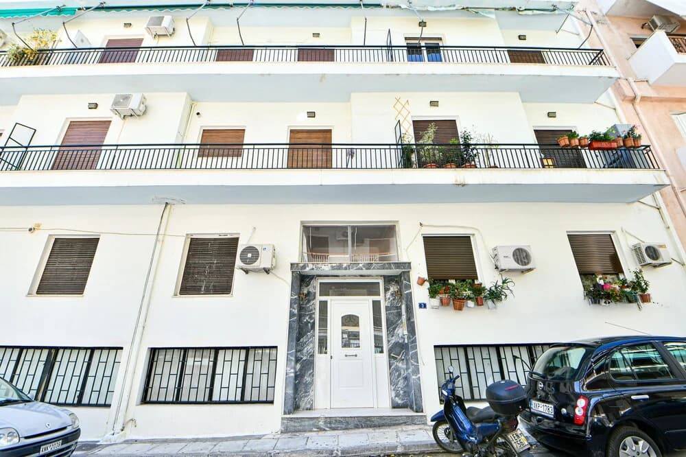 Renovated flat in Athens perfect location - main photo