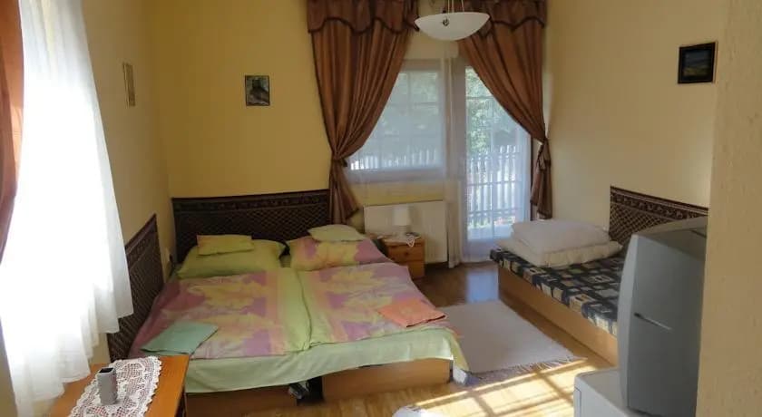 Bocskai Panzio - photo 3