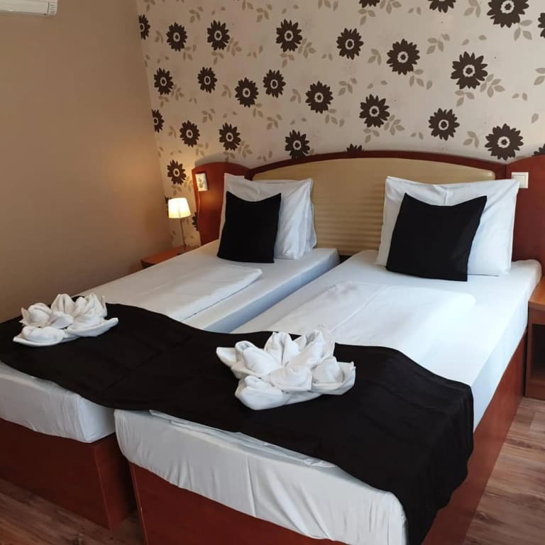 Six Inn Hotel - photo 32