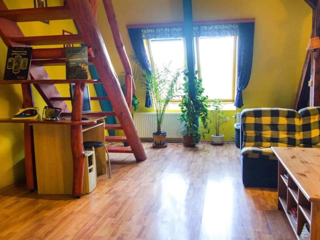 7x24 Central Hostel - photo 11