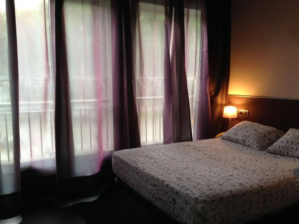Hostal Mayerling Centro - photo 2