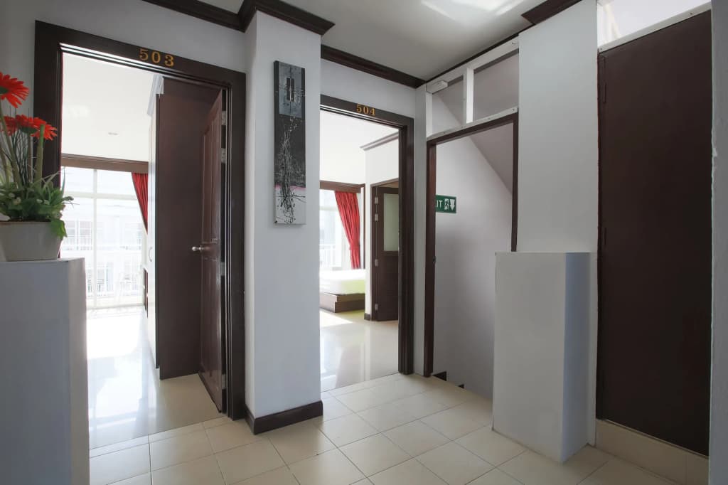 Patong Buri Hotel - photo 14